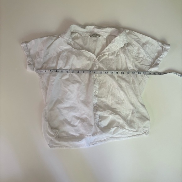 American Eagle Crisp White Button Down Short Sleeve Shirt - Picture 3 of 8